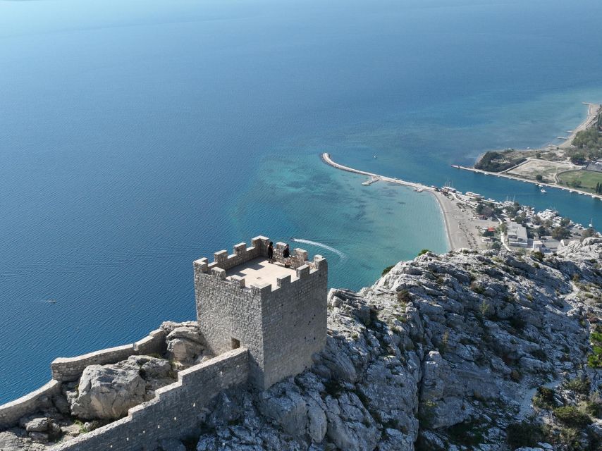 3-Hour Via-Ferrata Adventure in Fortica Fortress - Following the fixed cable above Omiš
