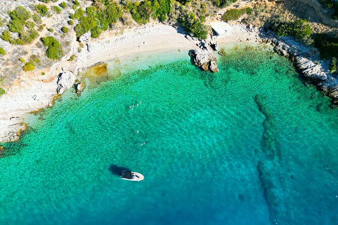 3 Islands Speedboat Tour: Golden Horn, Blue Lagoon & Jelsa Town - Leaving Makarska for Brac