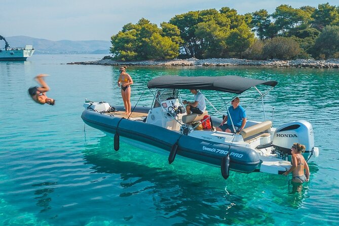 Adriatica Tour ( Blue Lagoon and Solta) from Trogir - Leaving Trogir for the Blue Lagoon