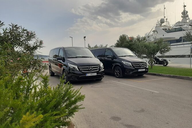Airport shuttle - What the price means for different groups