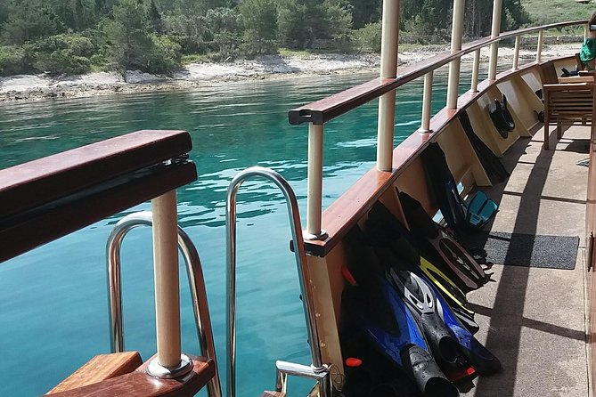 All Inclusive Brac and Solta islands swimming cruise - Why this cruise works so well for a swimming day