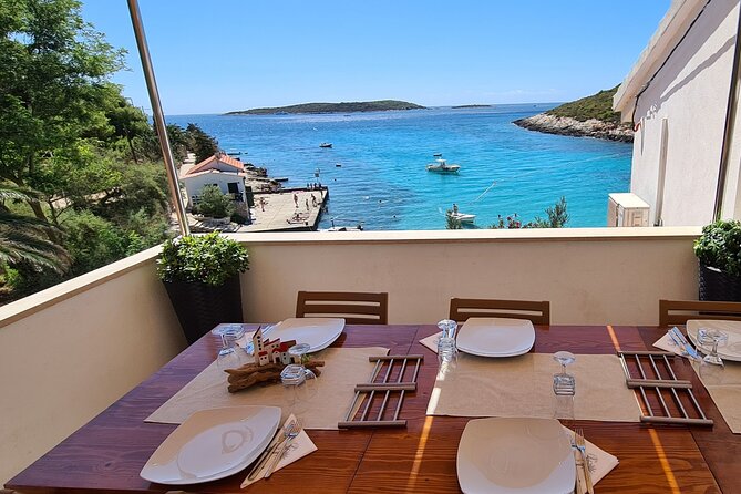 All-inclusive Gastro Blue Cave Tour from Split - Swimming, snorkeling, and the smaller bays
