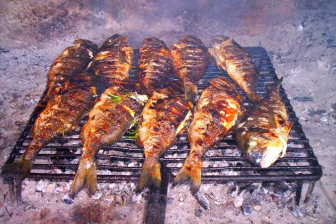 All-inclusive Gastro Blue Cave Tour from Split - Hvar in a short afternoon visit