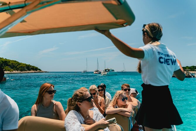 Blue Cave & 6 Islands Speedboat Tour From Split or Podstrana - A look at the Blue Lagoon and the Pakleni Islands
