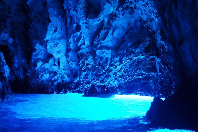 Blue cave and Hvar - 5 Islands speedboat tour from Split - Five islands from Split in one long day