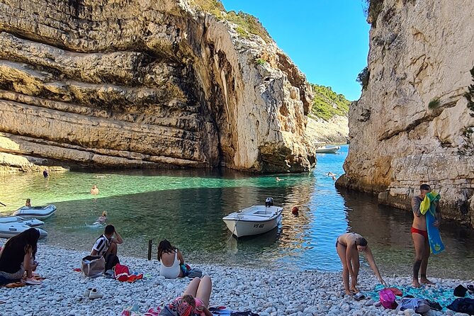 Blue cave and Hvar - 5 Islands speedboat tour from Split - Stiniva Cove and its narrow sea entrance