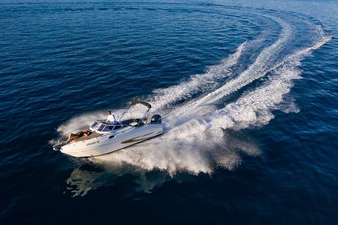 Blue Cave & Five Islands Tour - Stiniva Cove on Vis