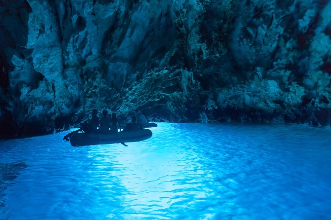 Blue cave & Hvar, 5 islands speed boat tour with unique boats from Split - Cruising past the Pakleni Islands