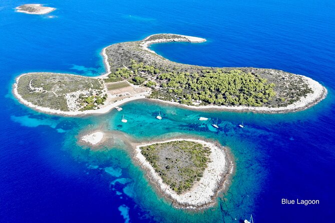 Blue cave, Mamma Mia and Hvar, 5 islands speedboat tour - Budikovac and its Blue Lagoon