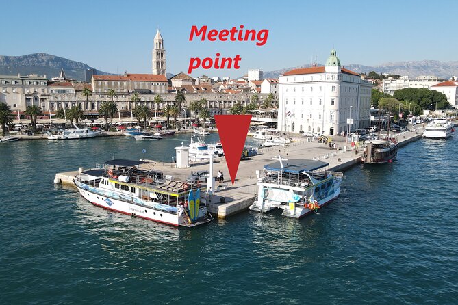 Blue Lagoon & 3 Islands Cruise with Lunch from Split - Maslinica on Šolta brings the village time