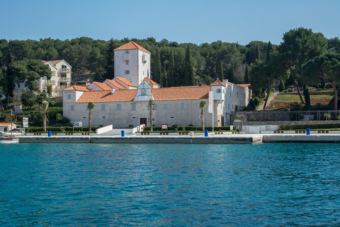 Blue Lagoon and Šolta Island Private Speedboat Tour - Comfort, timing, and the small practical details