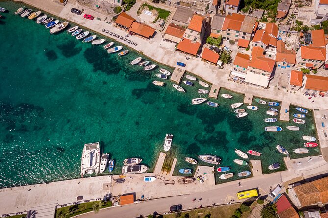 Blue Lagoon and Šolta Island Private Speedboat Tour - How the value changes with group size