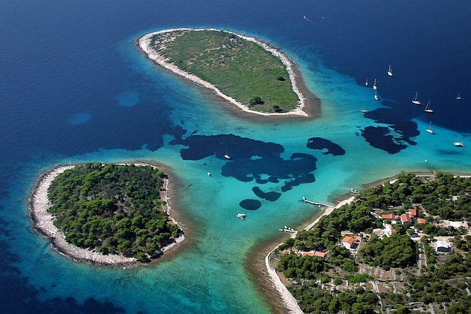Blue Lagoon and Trogir town - half day speed boat tour - Forty-five minutes at Laganini Beach Club