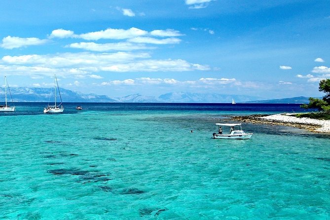 "Blue Lagoon" Half day Chill out tour from Split - Trogir gives you a one-hour town walk