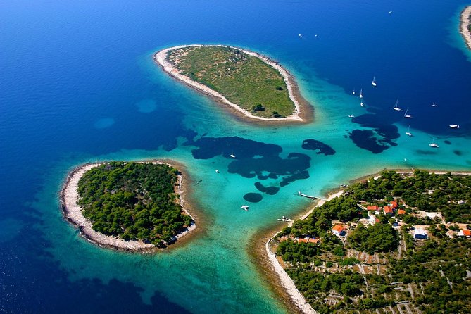 Blue Lagoon Private Tour from Trogir - LUNCH IN THE RESTAURANT INCLUDED - Leaving Trogir for a day on the water