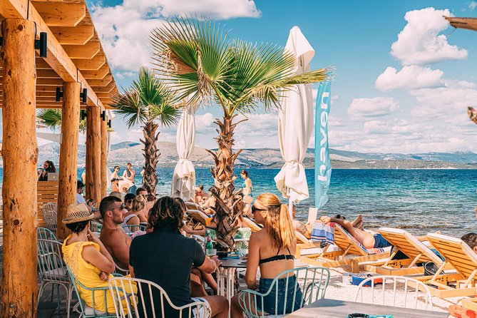 Blue Lagoon Private Tour from Trogir - LUNCH IN THE RESTAURANT INCLUDED - Maslinica on Šolta