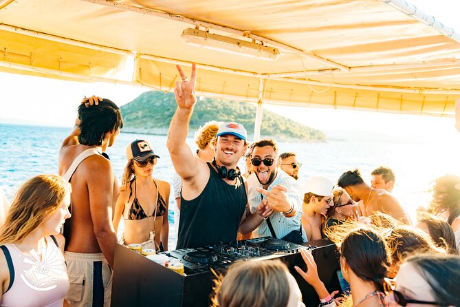 Boat Party Split - A floating party with a serious social side