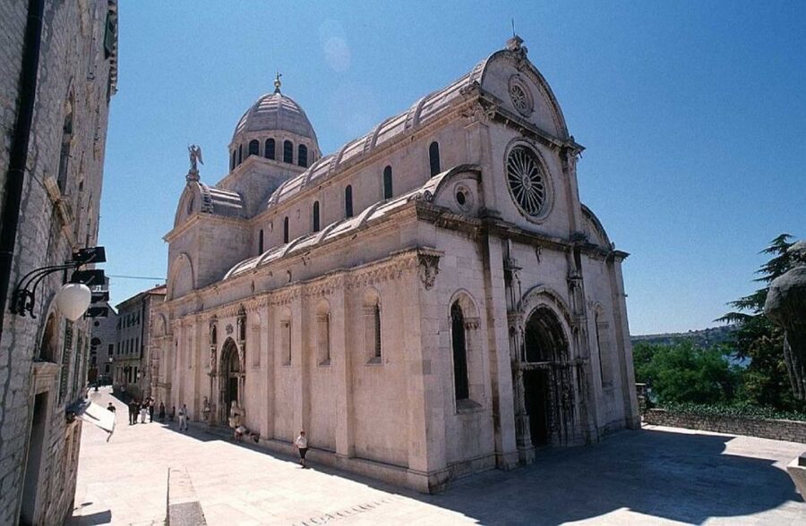 Dalmatian Delights: Food & Wine Tour from Split or Trogir - The main risk: confirm the replacement plan