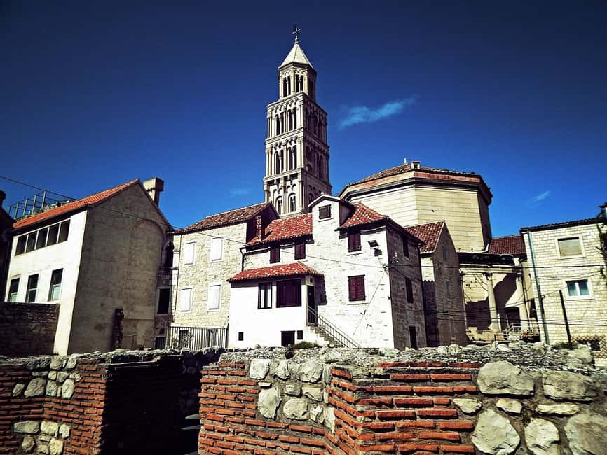 Diocletian's Palace and Old Town SMALL GROUP Walking Tour - Why Diocletian’s Palace needs a guide