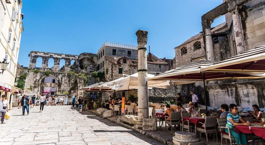 Diocletian's Palace and Old Town SMALL GROUP Walking Tour - Walking into Diocletian’s Palace