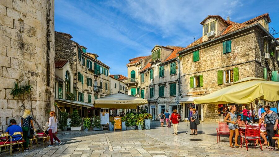 Discover The Old Town Split 1.5h walking Small group tour - St Doimus and the former imperial mausoleum