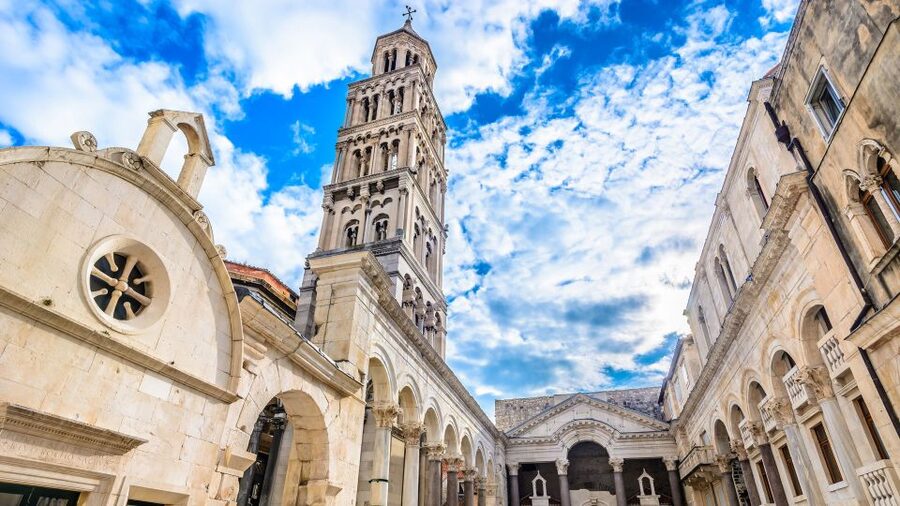 Discover The Old Town Split 1.5h walking Small group tour - Heat, footwear, and practical limits