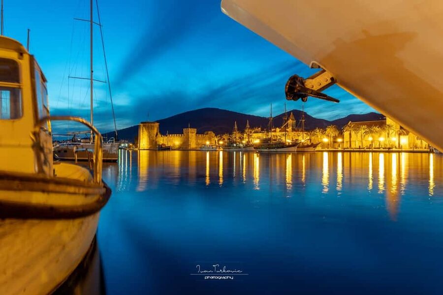 Discover Trogir: Guided Walking Tour of a Medieval Gem - St. Lawrence Cathedral and its carved details