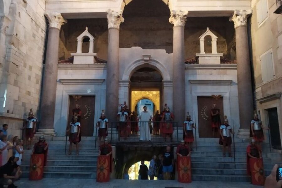 Experience Split History Walking Tour With Local Historian - Peristil, Jupiter’s Temple, and the Roman center