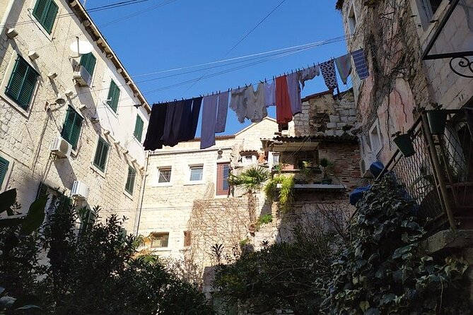 Experience Split With Local Professional Historian - Small Group - Riva Harbor and the daily life of Split
