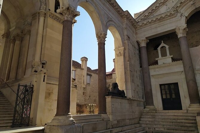 Experience Split With Local Professional Historian - Small Group - People’s Square and useful advice for the rest of your stay