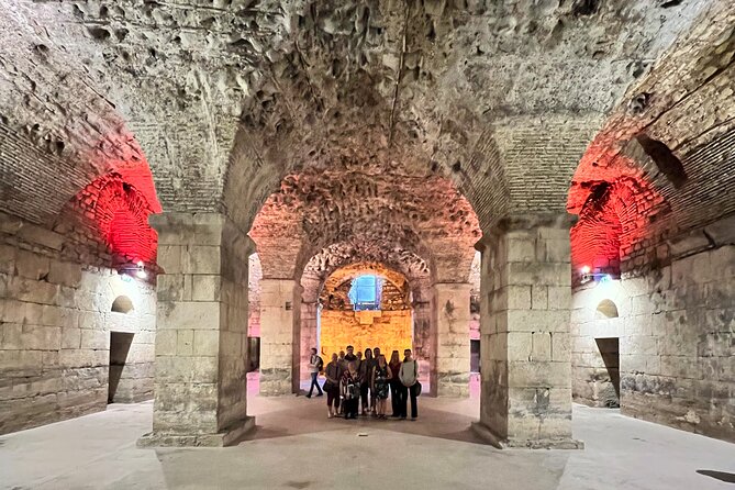 Food, walks & talks - The highlights of Split - Gregory of Nin and the Golden Gate finish