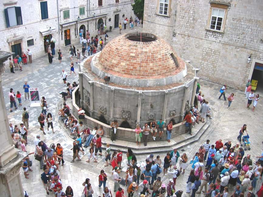 From Makarska: Day Trip to Dubrovnik - Arriving at Dubrovnik’s Old Town gate