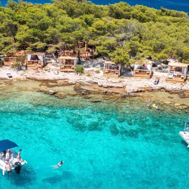 From Makarska:Hvar and Brač Island : Day Tour with speedboat - Mala Stiniva, where cliff jumping takes center stage