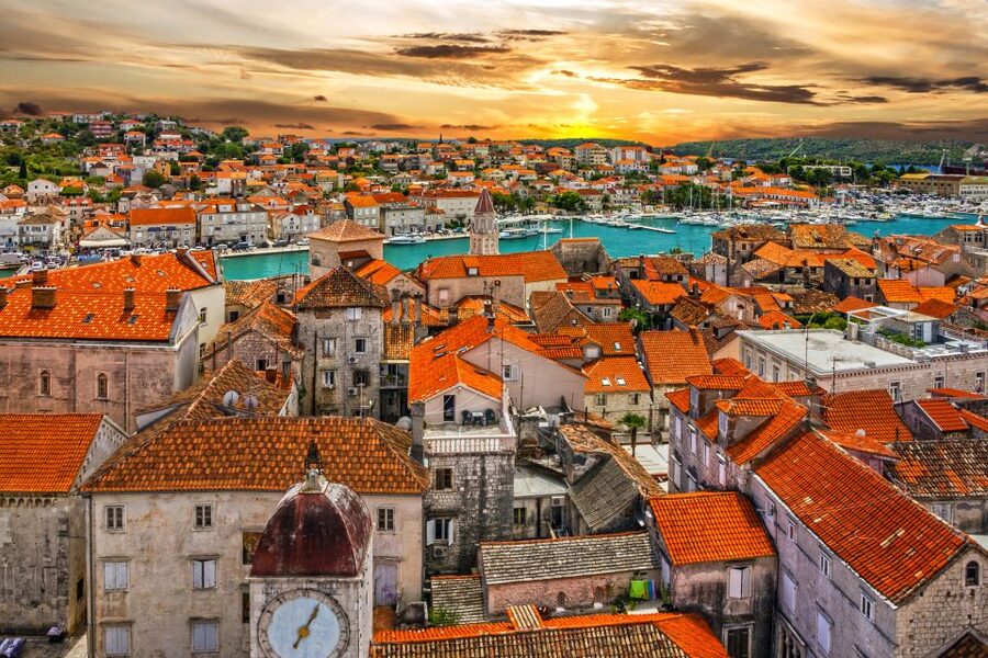 From Makarska Riviera: Full-Day Split & Trogir Tour - The long morning ride toward Split