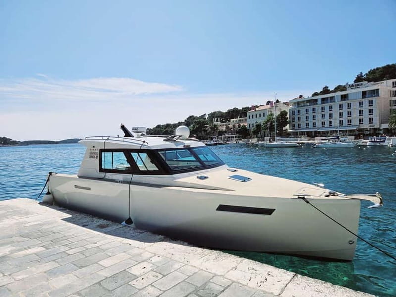 From Split: 5 Islands and Blue Cave Boat Tour - Why the speedboat matters
