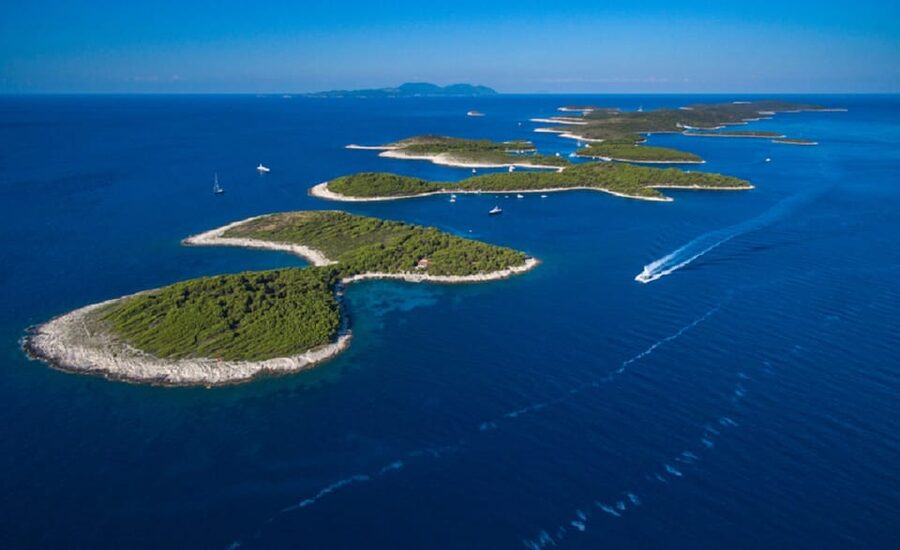 From Split: Blue Cave & 5 Islands Amazing Speedboat Tour - Meeting at Split’s Riva
