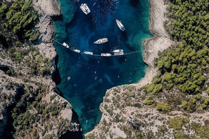 From Split: Blue cave & 5 Islands tour - The small-group setup and crew