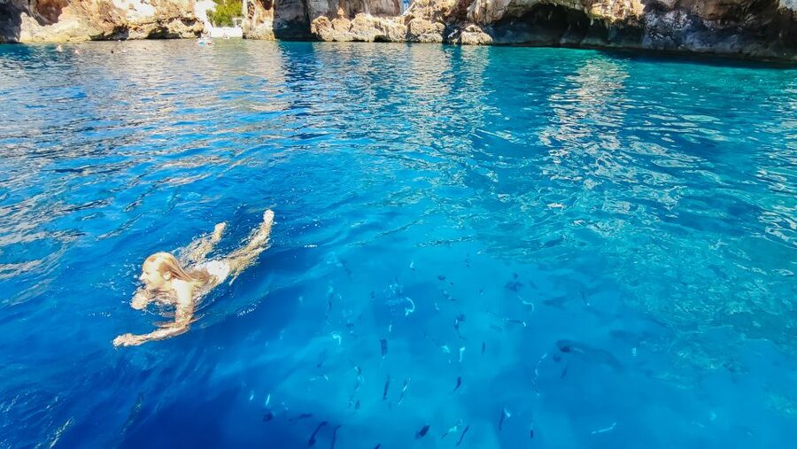 From Split: Blue Cave & 5 Islands with Vis & Hvar Boat Tour - Key points to know before you book