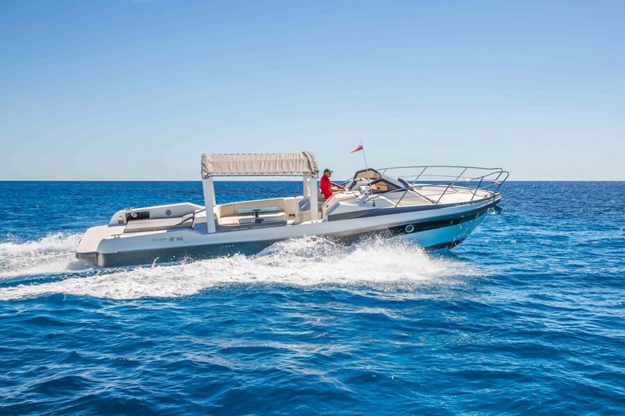 From Split: Blue Cave & 5 Islands with Vis & Hvar Boat Tour - Komiža gives you an hour on Vis