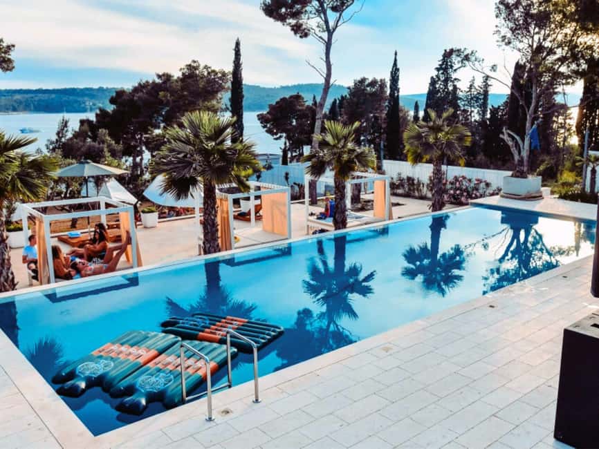 From Split: Brač Island Beach Bar and Pool Party - Soul Rehab Party brings music to the pool and shore