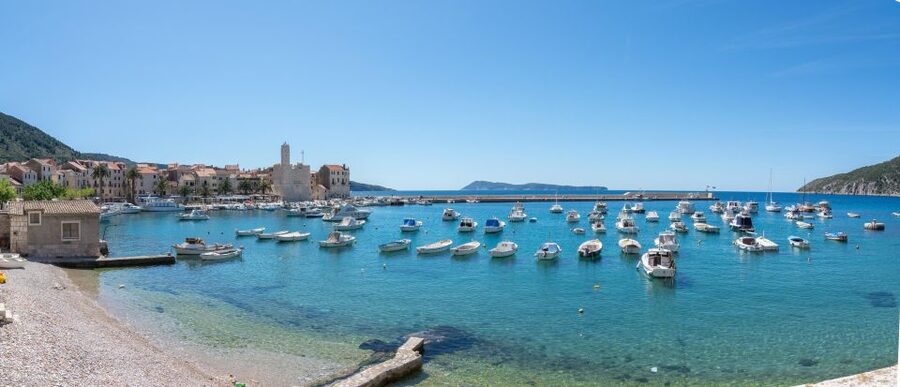 From Split, Croatia: Blue Cave & Hvar 5 Islands tour - Why the Blue Cave makes this a special day