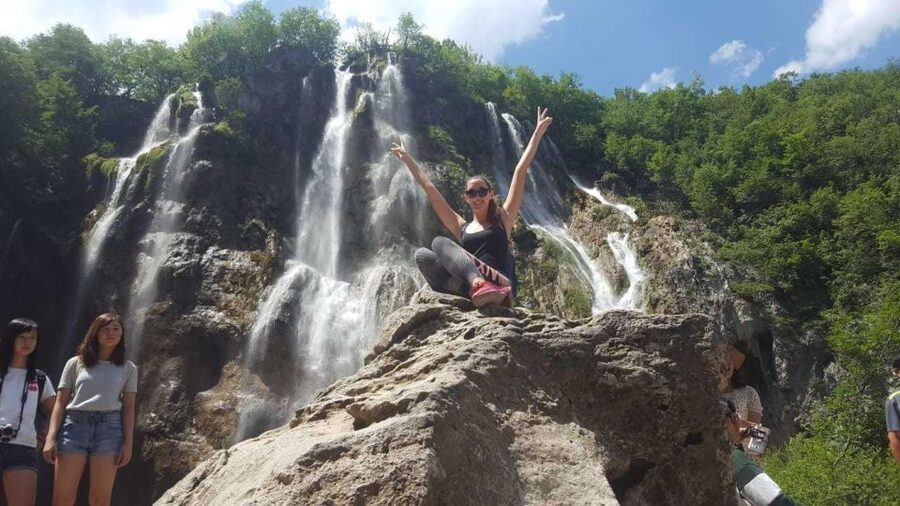 From Split or Trogir: Plitvice Lakes Trip with Entry Ticket - What the guide can add, and where the tour is weaker