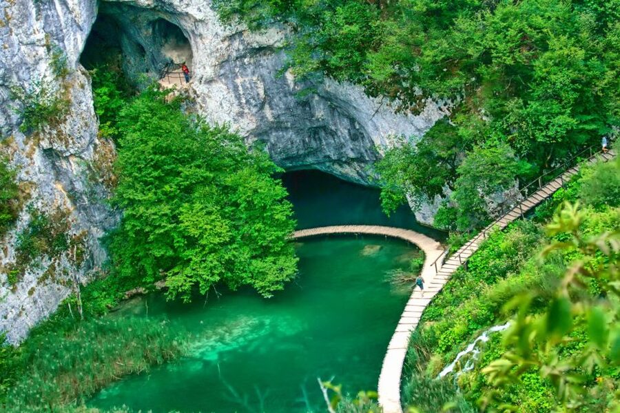 From Split: Plitvice Lakes Guided Tour with Entry Tickets - Who should book this day trip?