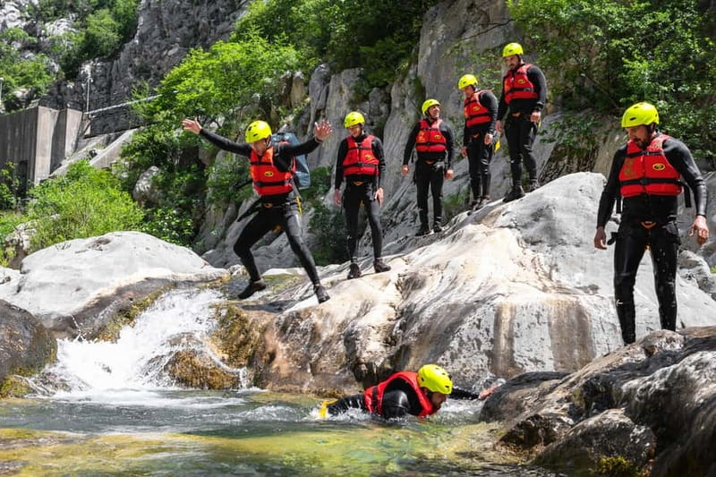 From Split/Šestanovac: Canyoning on Cetina River - Why Cetina canyoning is more than a swim