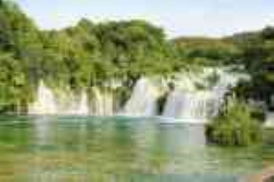 From Split & Trogir: Krka Waterfalls and Primošten - The transfer to coastal Primošten
