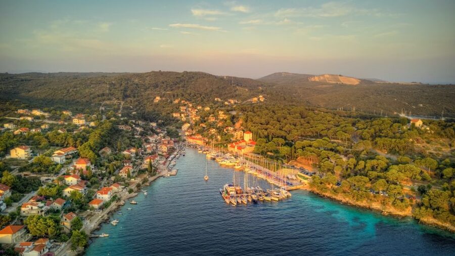 From Trogir: Sunset Private Tour - Dinner with the sea beside you