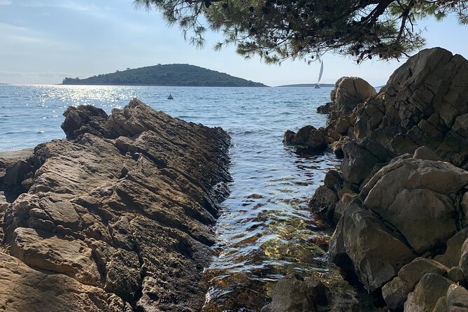 Fully customized private boat trip from Trogir and Split - Pakleni Islands for bays and clear water