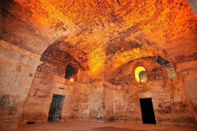 Game of Thrones Tour Split - City Of Dragons - Small group promises and guide quality