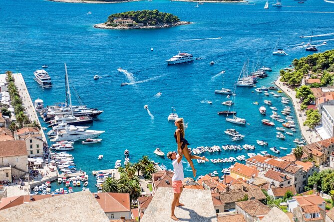 HVAR & 4 Islands PRIVATE BOAT TOUR - Skippers, comfort, and the day on the water