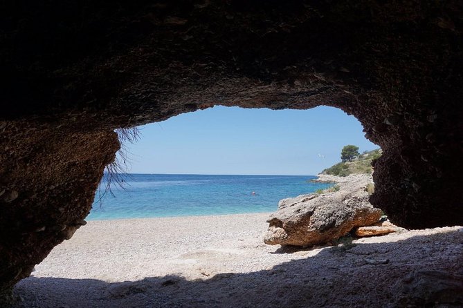 Hvar Pakleni islands and Secrets of Brac and Solta private tour - Stomorska lunch from 2:00 to 4:00